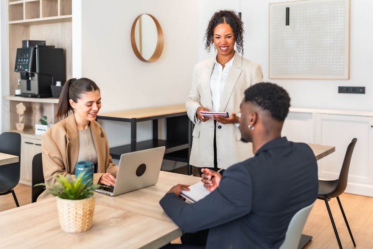 Attracting Candidates Services Canada